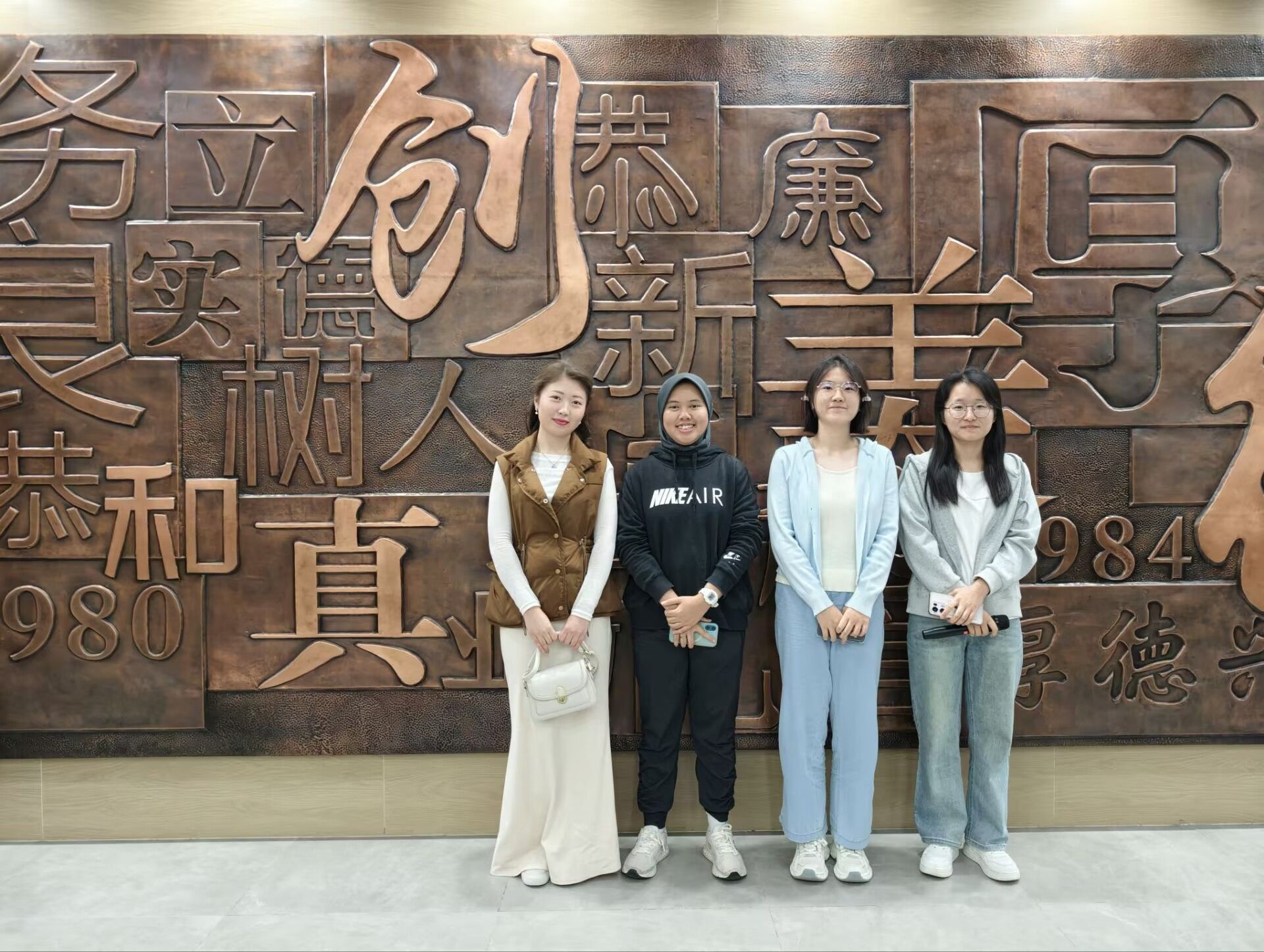 以英语为桥，赴交流之约——2026年秋季学期首期英语角活动顺利举行